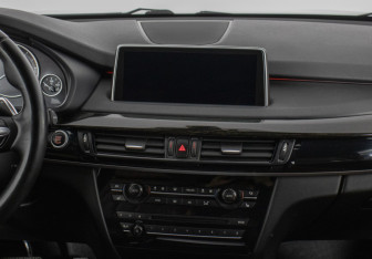 Подержанный автомобиль BMW X5 2014 года (15 фото)