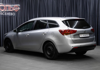 Подержанный автомобиль Kia Ceed Wagon 2014 года (7 фото)