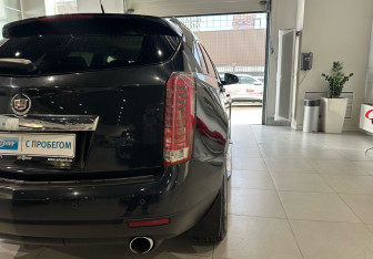 Подержанный автомобиль Cadillac SRX 2013 года (9 фото)