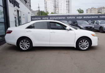 Подержанный автомобиль Toyota Camry Sedan 2011 года (4 фото)