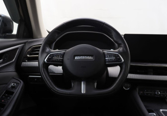 Подержанный автомобиль Haval F7x 2024 года (15 фото)