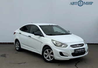 Подержанный автомобиль Hyundai Solaris Sedan 2013 года (3 фото)