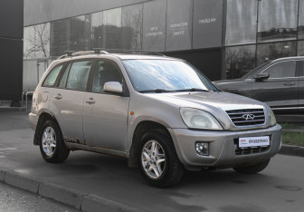 Подержанный автомобиль Chery Tiggo (T11) 2010 года (3 фото)