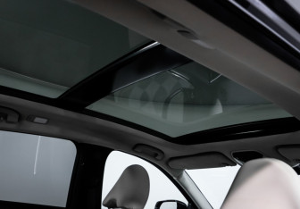 Подержанный автомобиль Infiniti QX50 2019 года (17 фото)