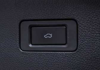 Подержанный автомобиль Exeed VX 2022 года (17 фото)