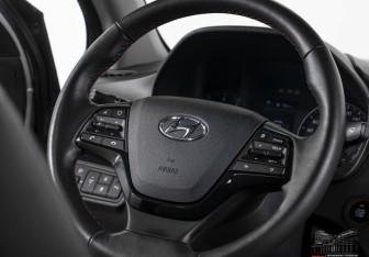 Подержанный автомобиль Hyundai Solaris Sedan 2021 года (12 фото)