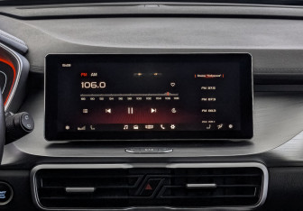 Подержанный автомобиль Geely Coolray 2022 года (17 фото)