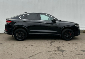 Подержанный автомобиль Geely Tugella 2023 года (4 фото)