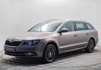 Подержанный автомобиль Skoda Superb Wagon 2014 года (1 фото)