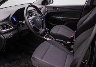 Подержанный автомобиль Hyundai Solaris Sedan 2017 года (10 фото)