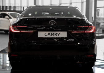 Новый Toyota Camry Sedan 2025 (3 фото)
