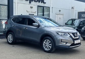 Подержанный автомобиль Nissan X-Trail 2021 года (3 фото)