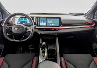 Подержанный автомобиль Geely Coolray 2024 года (14 фото)
