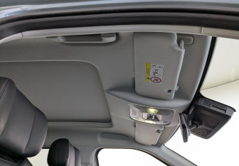 Подержанный автомобиль Jaecoo J7 2024 года (26 фото)