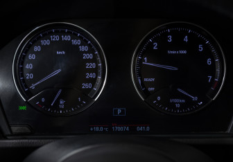 Подержанный автомобиль BMW X1 2020 года (12 фото)