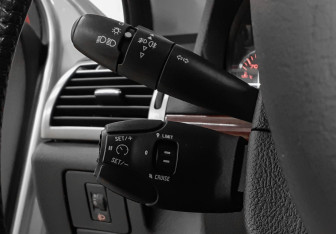 Подержанный автомобиль Peugeot 407 Sedan 2006 года (18 фото)