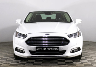 Подержанный автомобиль Ford Mondeo Sedan 2019 года (2 фото)
