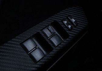 Подержанный автомобиль Toyota RAV4 2013 года (17 фото)