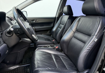 Подержанный автомобиль Honda CR-V 2010 года (10 фото)