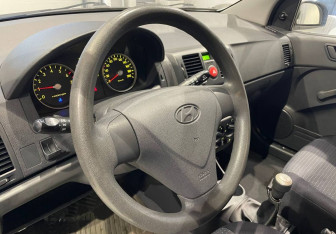 Подержанный автомобиль Hyundai Getz 2007 года (13 фото)