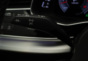 Подержанный автомобиль Audi Q8 2024 года (12 фото)