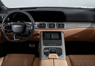 Подержанный автомобиль Jaecoo J8 2024 года (12 фото)