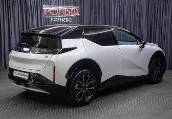 Подержанный автомобиль Zeekr X 2023 года (5 фото)