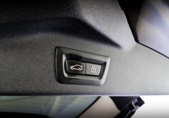 Подержанный автомобиль BMW X7 2019 года (29 фото)