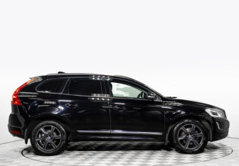 Подержанный автомобиль Volvo XC60 2014 года (3 фото)