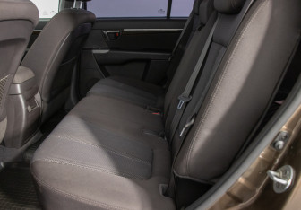 Подержанный автомобиль Hyundai Santa Fe 2011 года (11 фото)