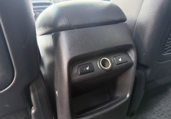 Подержанный автомобиль Kia Sorento 2015 года (12 фото)