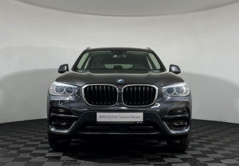 Подержанный автомобиль BMW X3 2018 года (3 фото)