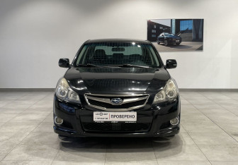 Подержанный автомобиль Subaru Legacy Sedan 2011 года (2 фото)