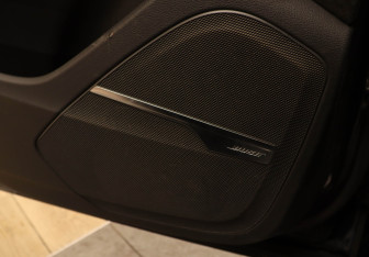 Подержанный автомобиль Audi Q7 2018 года (24 фото)