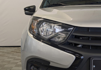 Подержанный автомобиль LADA (ВАЗ) Granta Sedan 2024 года (17 фото)