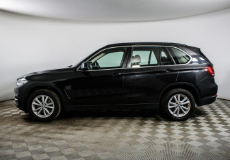 Подержанный автомобиль BMW X5 2017 года (8 фото)