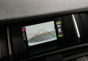 Подержанный автомобиль BMW X4 2017 года (17 фото)