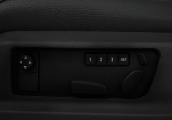 Подержанный автомобиль Volkswagen Touareg 2008 года (15 фото)