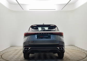 Подержанный автомобиль Omoda C5 2023 года (6 фото)