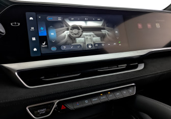 Подержанный автомобиль Geely Monjaro 2024 года (26 фото)