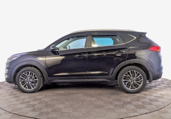 Подержанный автомобиль Hyundai Tucson 2020 года (8 фото)