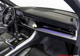 Подержанный автомобиль Audi Q8 2019 года (7 фото)