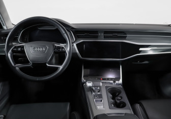 Подержанный автомобиль Audi A6 Wagon 2019 года (12 фото)
