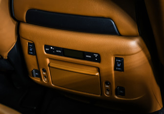 Подержанный автомобиль Infiniti QX80 2019 года (19 фото)