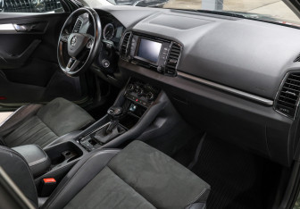Подержанный автомобиль Skoda Karoq 2020 года (11 фото)