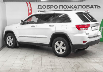Подержанный автомобиль Jeep Grand Cherokee 2012 года (6 фото)