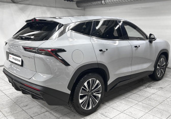 Подержанный автомобиль Jetour Dashing 2023 года (6 фото)