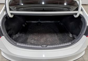 Подержанный автомобиль Hyundai Solaris Sedan 2021 года (10 фото)