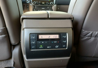 Подержанный автомобиль Lexus GX 2022 года (31 фото)
