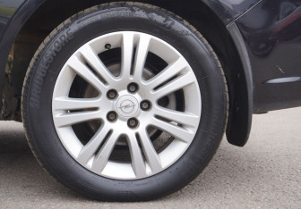 Подержанный автомобиль Opel Zafira Compactvan 2010 года (9 фото)